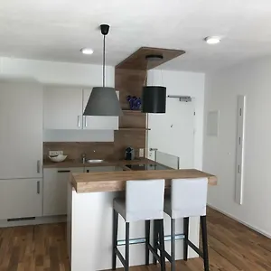https://appartement-tirolina.ischgl-hotels.net